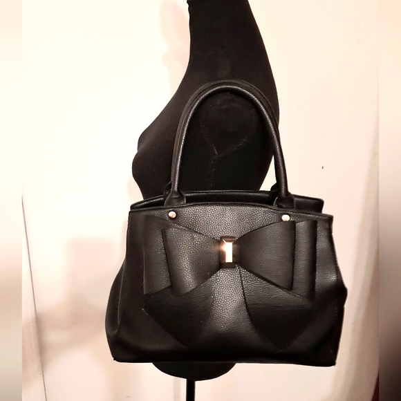 Fashion Man Made Material Black Bow Handbag - Picture 2 of 10